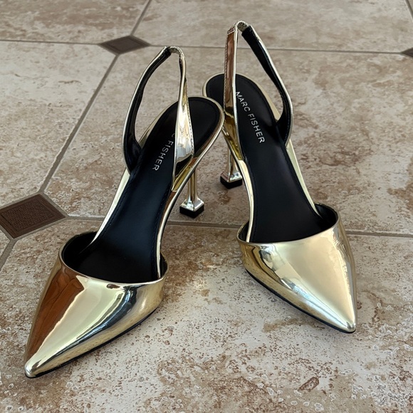 Marc Fisher Metallic Gold Heels - Picture 1 of 8